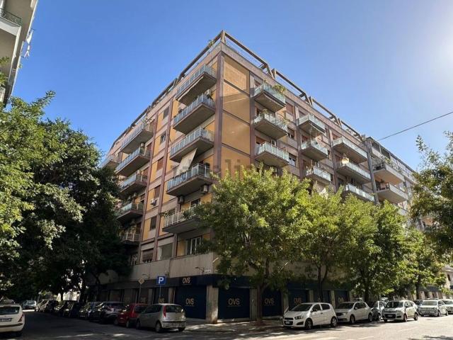 Appartamento in vendita di 156 m² in Via Maggiore Pietro Toselli, 136