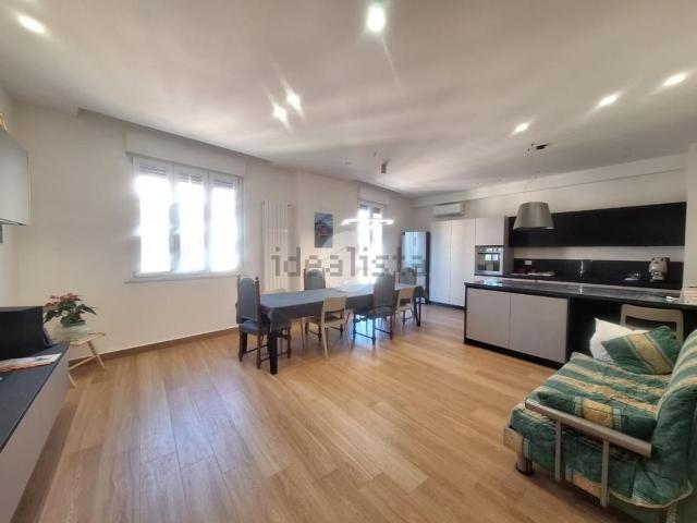 Appartamento in vendita di 156 m² in Via Sampolo, 416