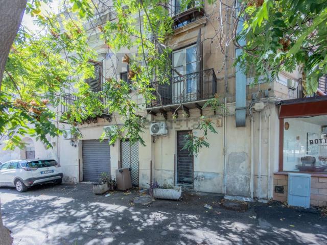 Appartamento in vendita di 156 m² in Via Sampolo, 24