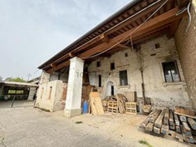 Appartamento in vendita di 156 m² in Via San Pietro