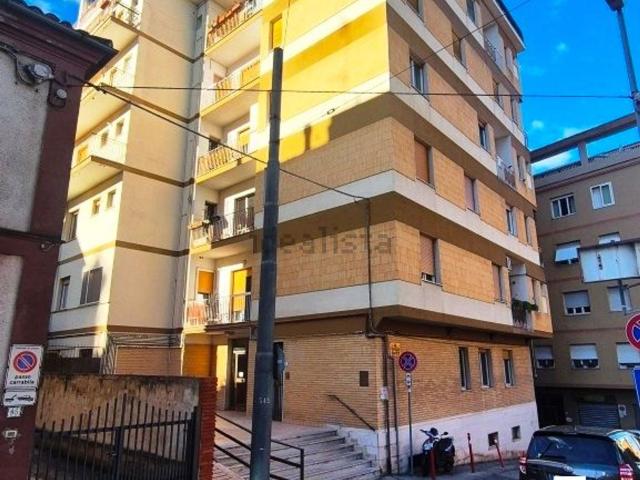 Appartamento in vendita di 156 m² in Via Sinibaldo Baroncini, 1