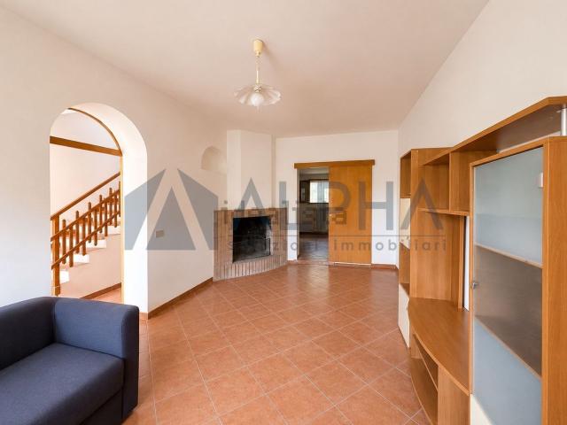 Appartamento in vendita di 156 m² in Via Torre del Marino