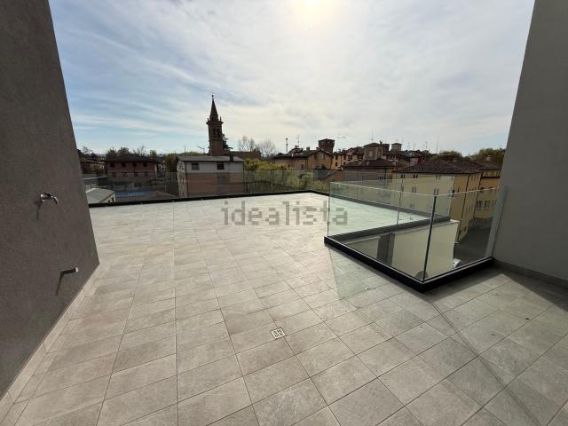 Appartamento in vendita di 156 m² in Via Vandelli, 56