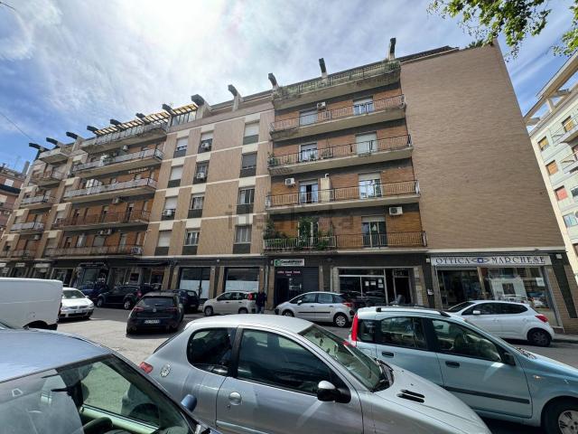 Appartamento in vendita di 156 m² in Viale Trieste, 148