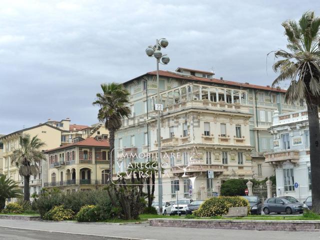 Appartamento in vendita di 156 m² in Viale Giosuè Carducci, 95