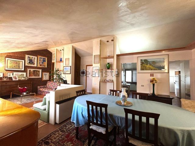 Appartamento in vendita di 156 m² in Corso Giacomo Matteotti