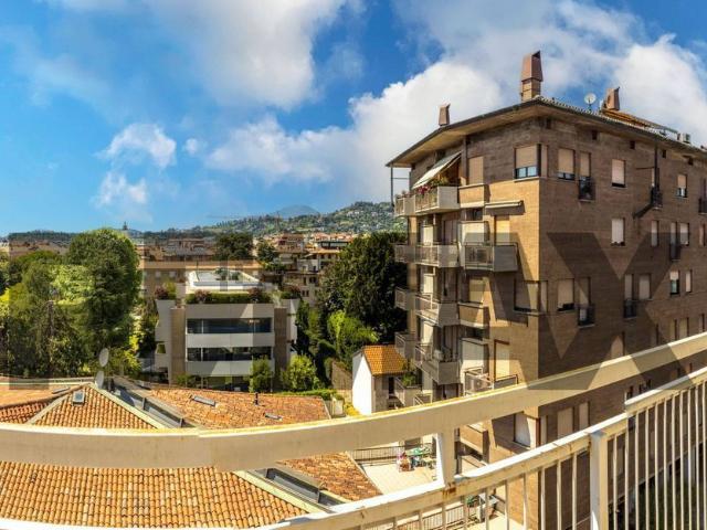 Appartamento in vendita di 157 m²