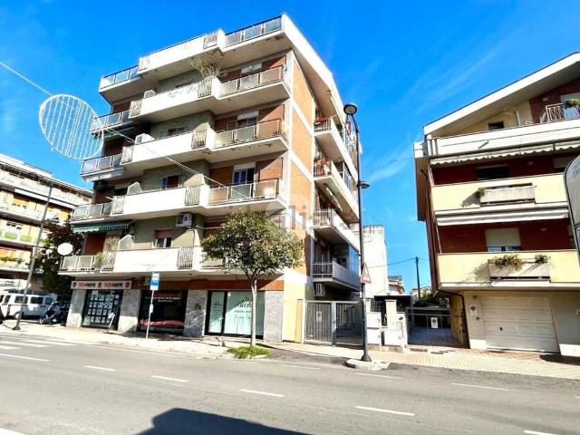 Appartamento in vendita di 157 m² in Via C. de Meis, 4
