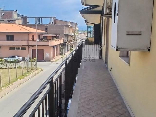 Appartamento in vendita di 157 m² in Via Corrado Alvaro, 21