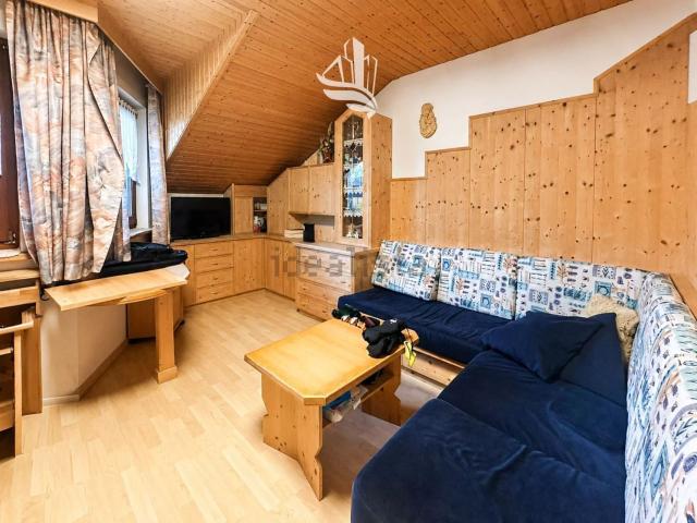 Appartamento in vendita di 157 m² in Via Andrä Von Wenzl