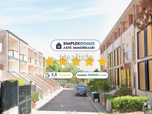 Appartamento in vendita di 157 m² in Via Giacomo Leopardi
