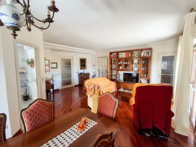 Appartamento in vendita di 157 m² in Via del Rivo