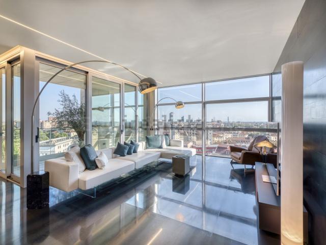 Appartamento in vendita di 157 m² in Via Fratelli Ugoni