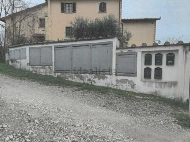 Appartamento in vendita di 157 m² in Via Mortelle