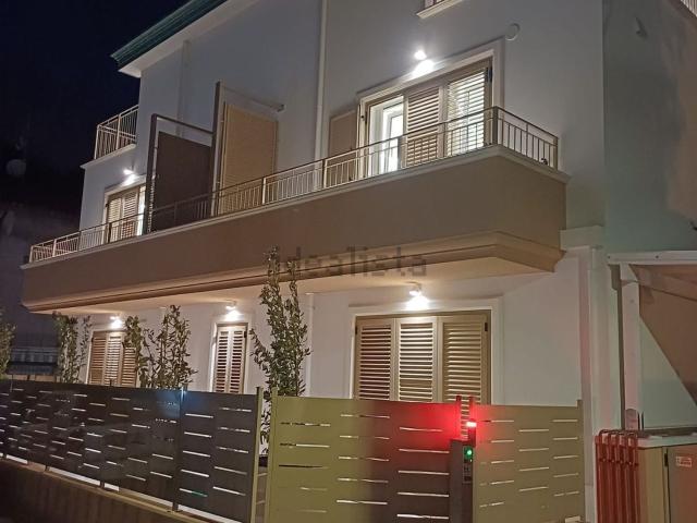 Appartamento in vendita di 157 m² in Via Papa Giovanni XXIII, 3