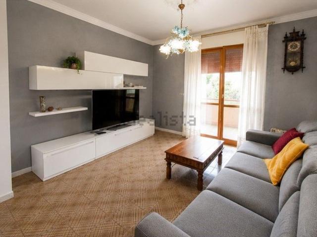 Appartamento in vendita di 157 m² in Via U. la Malfa