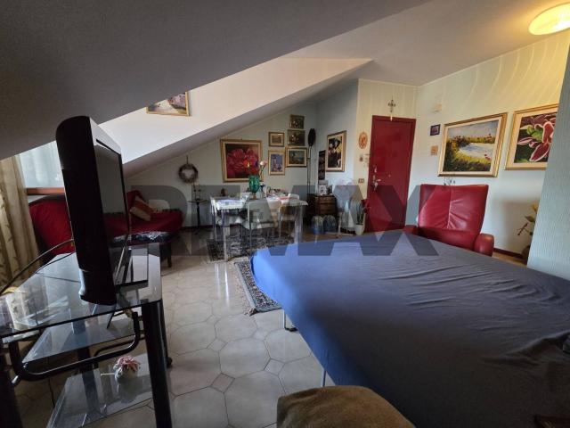 Appartamento in vendita di 157 m² in Via Umberto, 41