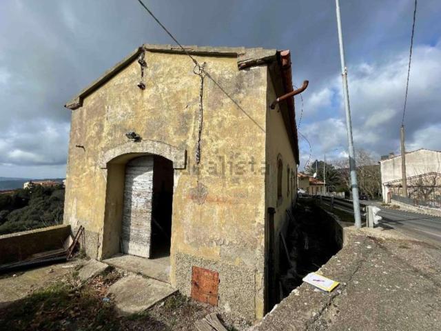 Appartamento in vendita di 157 m² in Via Val di Cornia