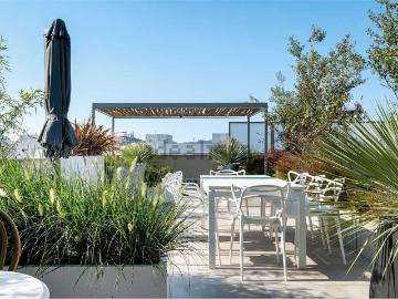Appartamento in vendita di 157 m² in Via Valerio Zurlini, 15