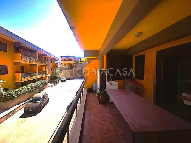 Appartamento in vendita di 158 m² in Via Consolare Pompea, 1459