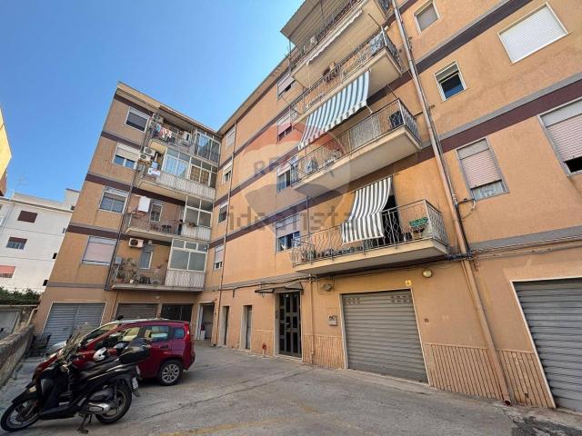 Appartamento in vendita di 158 m² in Via Carlentini, 4