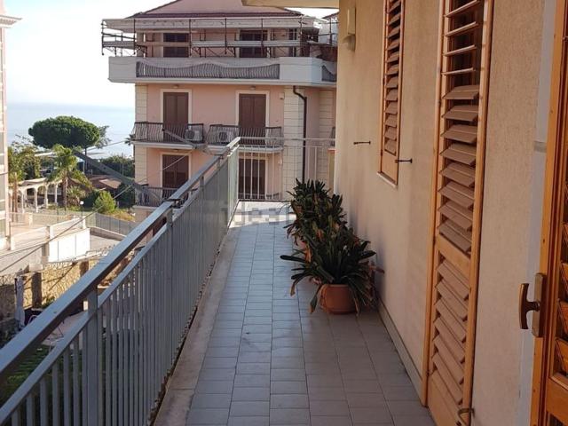 Appartamento in vendita di 158 m² in Via Cervo