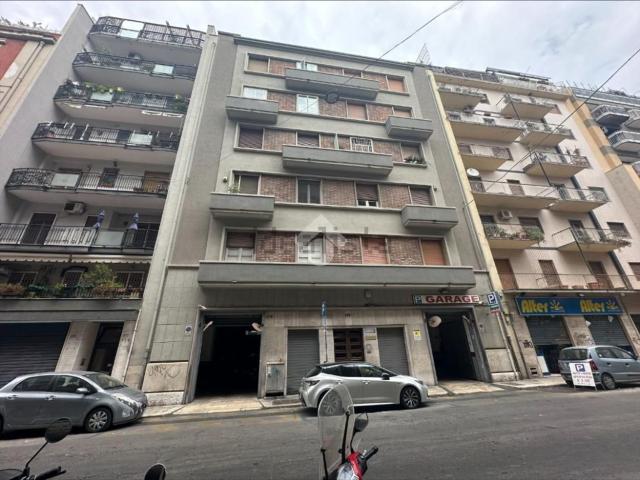 Appartamento in vendita di 158 m² in Via Dante Alighieri, 273