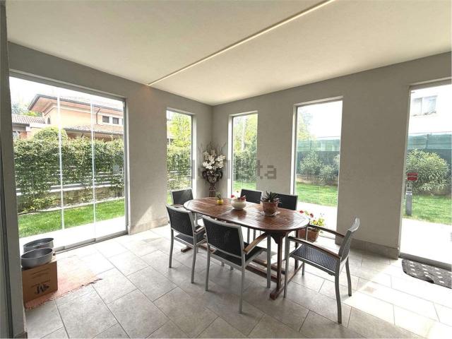 Appartamento in vendita di 158 m² in Via del Trifoglio, 2