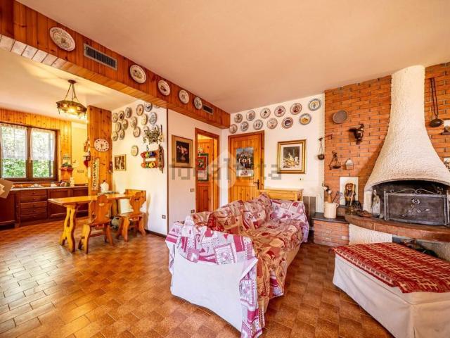 Appartamento in vendita di 158 m² in Via della Libertà, 1