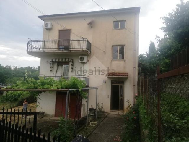 Appartamento in vendita di 158 m² in Via Fausto Gullo