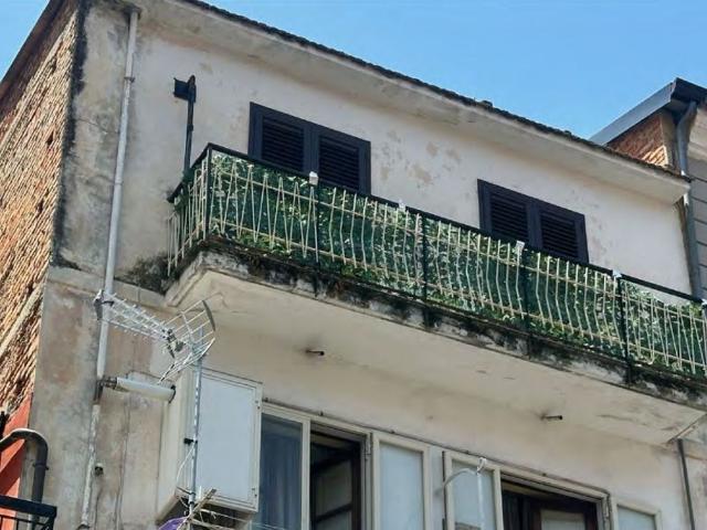 Appartamento in vendita di 158 m² in Via Indipendenza