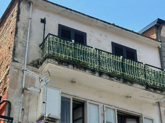 Appartamento in vendita di 158 m² in Via Indipendenza
