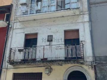 Appartamento in vendita di 158 m² in Via Indipendenza