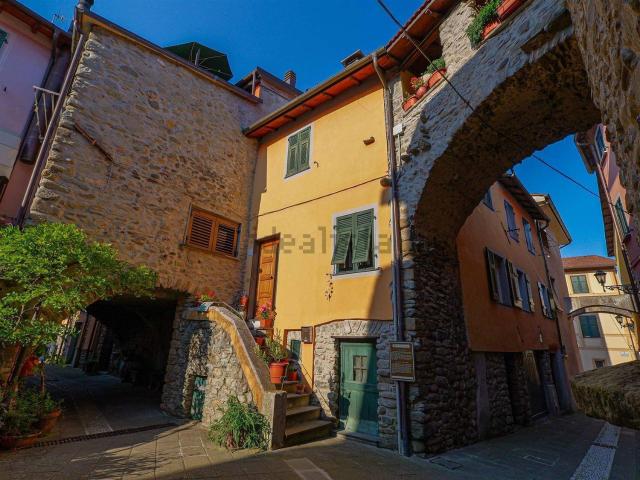 Appartamento in vendita di 158 m² in Via Olivo, 5