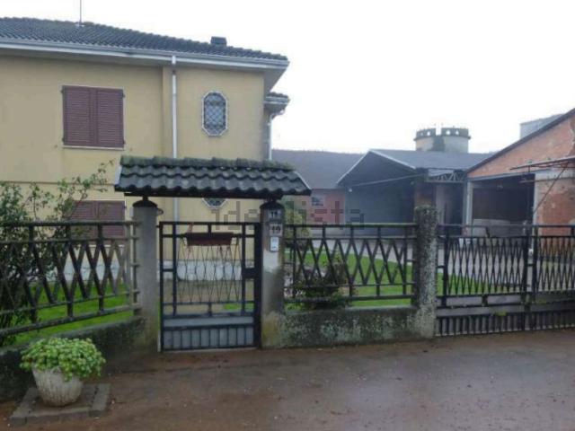 Appartamento in vendita di 158 m² in Via Orsi