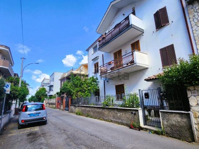Appartamento in vendita di 158 m² in Via Natale Allegri