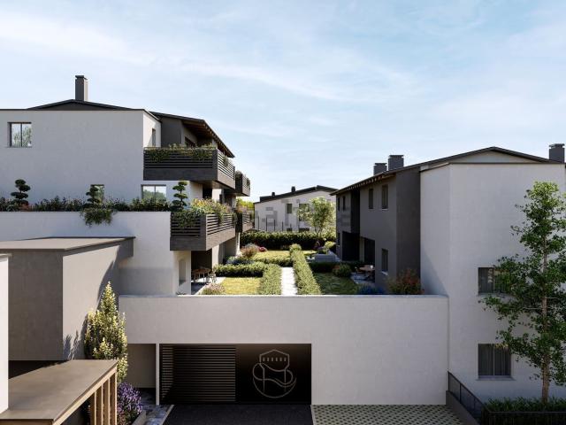 Appartamento in vendita di 158 m² in Via Sandro Pertini