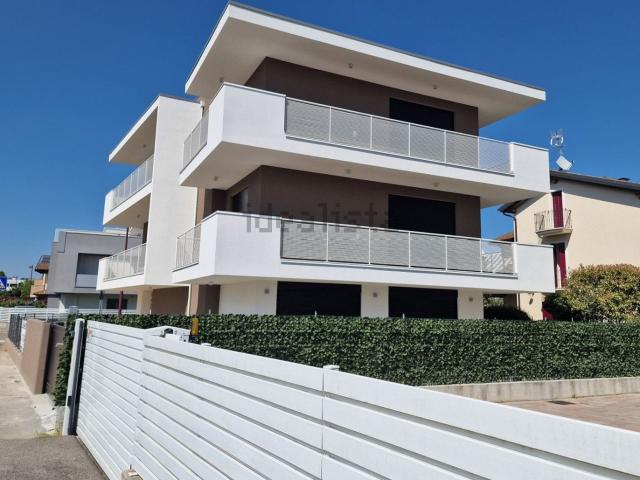 Appartamento in vendita di 158 m² in Via Sandro Pertini