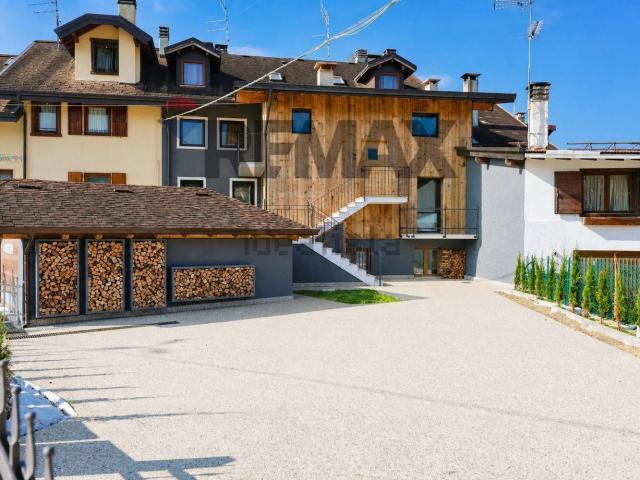 Appartamento in vendita di 158 m² in Via Rigoni di Sotto, 5