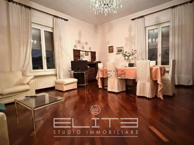 Appartamento in vendita di 158 m² in Via Terenzio Frediani, 7