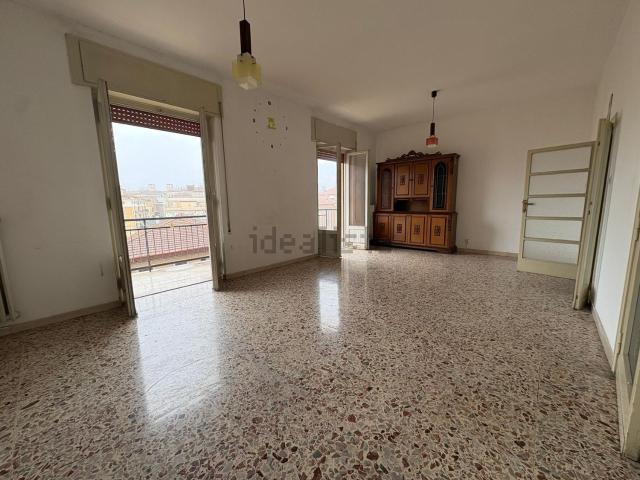 Appartamento in vendita di 158 m² in Viale Curio Dentato