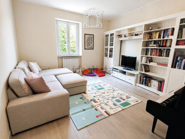 Appartamento in vendita di 158 m² in Strada di Guardiella