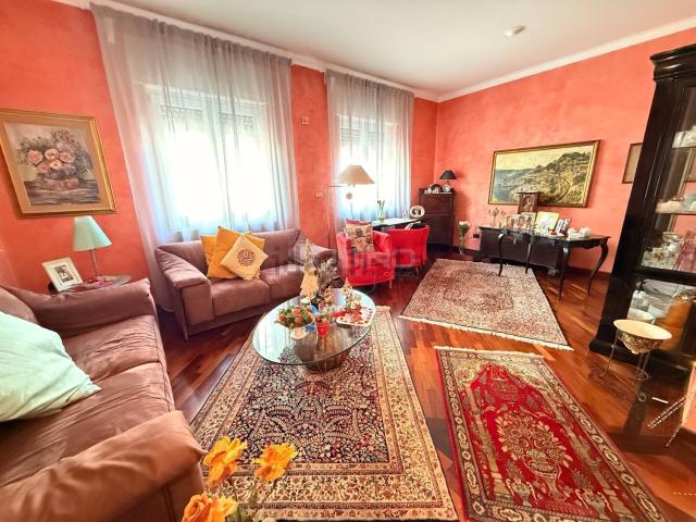 Appartamento in vendita di 159 m²