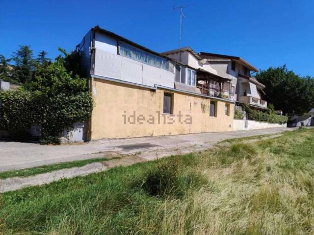 Appartamento in vendita di 159 m² in Via Casilina Sud, 143