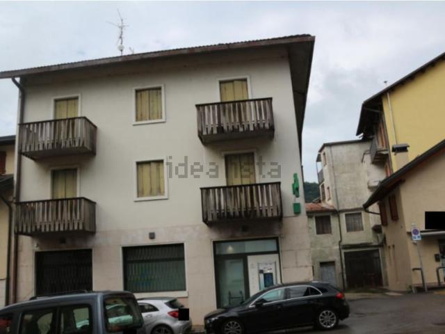 Appartamento in vendita di 159 m² in Via Crociera