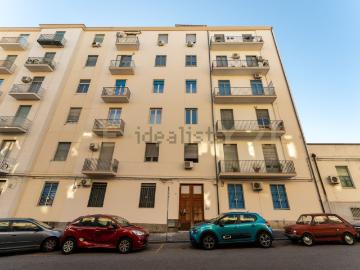 Appartamento in vendita di 159 m² in Via Ammiraglio Toscano, 5