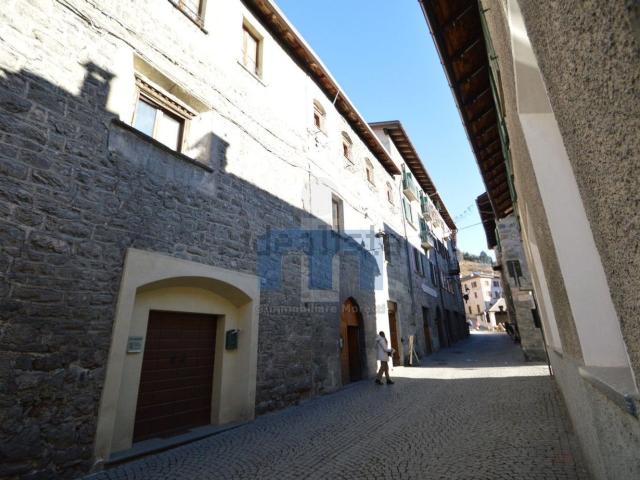 Appartamento in vendita di 159 m² in Via Alberto de Simoni, 14