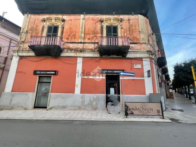 Appartamento in vendita di 159 m² in Via Armando Diaz, 92