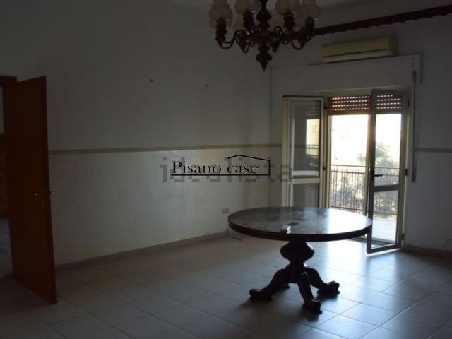 Appartamento in vendita di 159 m² in Via Giovanni XXIII, 5