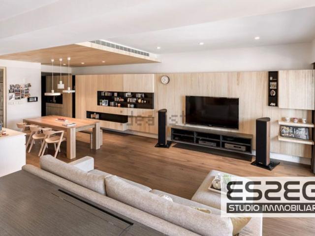 Appartamento in vendita di 159 m² in Via Domenico Campagnola